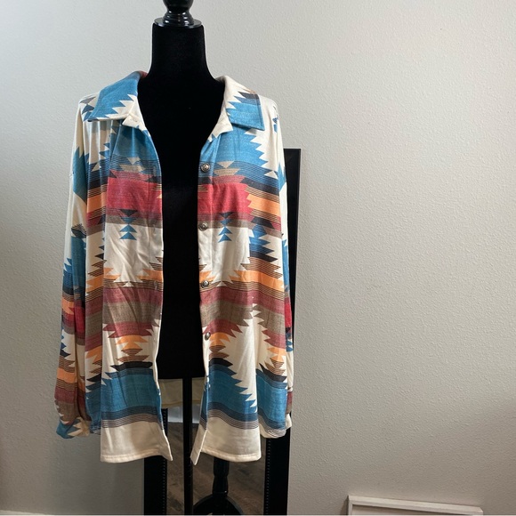 Western Coastal Cowgirl Diamond Aztec Cream Button Shacket with Collar & Pockets - Picture 8 of 14